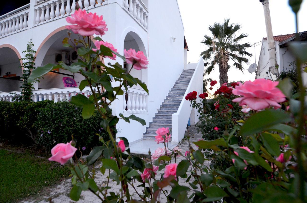 公寓 Stefanos Resort *